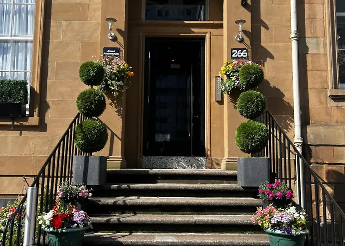 Hotel with view: Amani Apartments - Glasgow City Centre